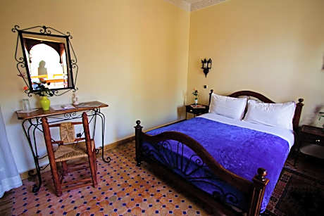 Economy Twin Room