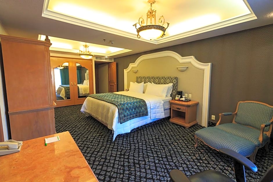 Holiday Inn Queretaro-Centro Historico By IHG