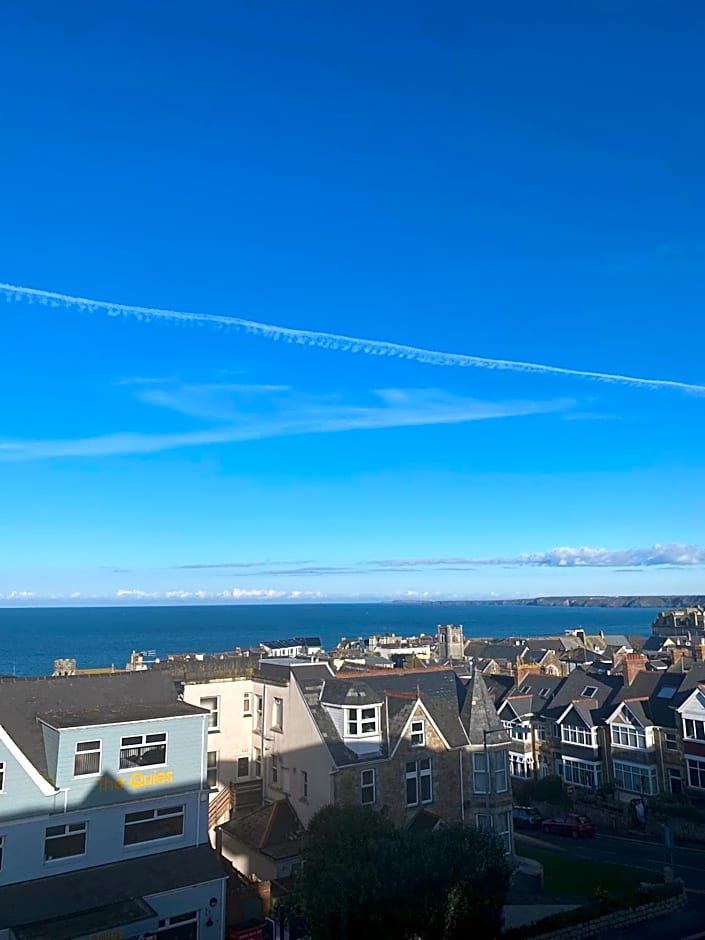 The White House Hotel