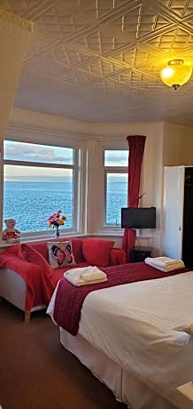 Family Room with Sea View (2 Adults + 1 Child up to 5 years old)