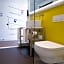 Qbic Hotel WTC Amsterdam
