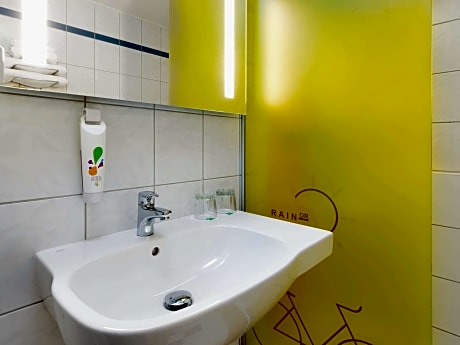 Family room with 2 bedrooms