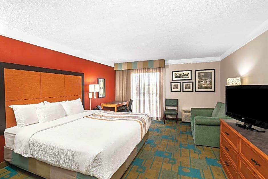 La Quinta Inn & Suites by Wyndham Kingsport TriCities Airport