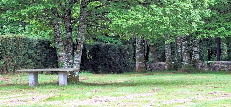 Habitaciones La Cuevona de Guitiriz,Parga, en el camino norte Lugo
