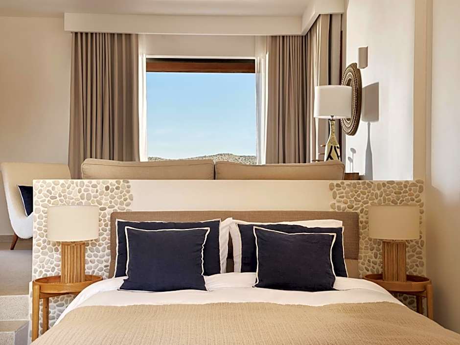 Angelina Boutique Escape