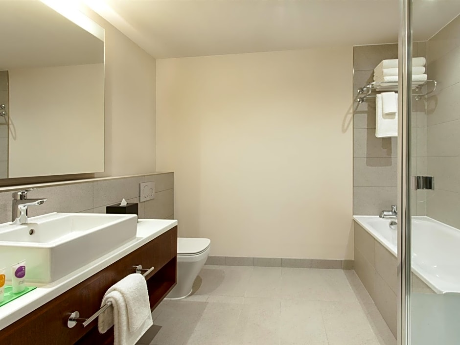 Hyatt Place West London Hayes