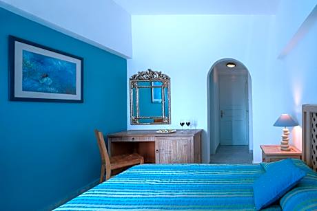 Double Room with Balcony and Sea View