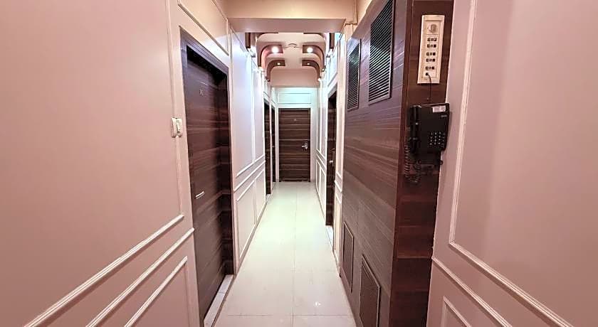 Hotel Alka Residency