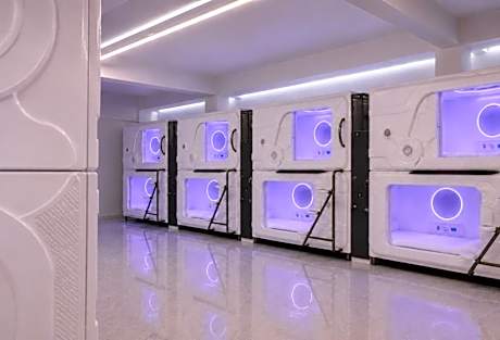 Capsule Pod - Shared Room