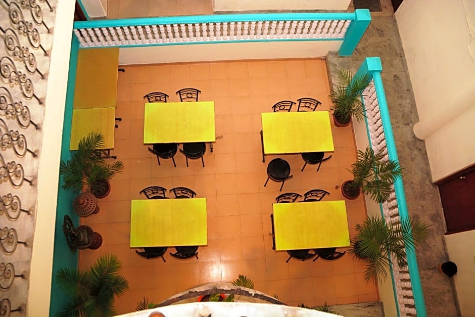 Hotel Sugandh Retreat