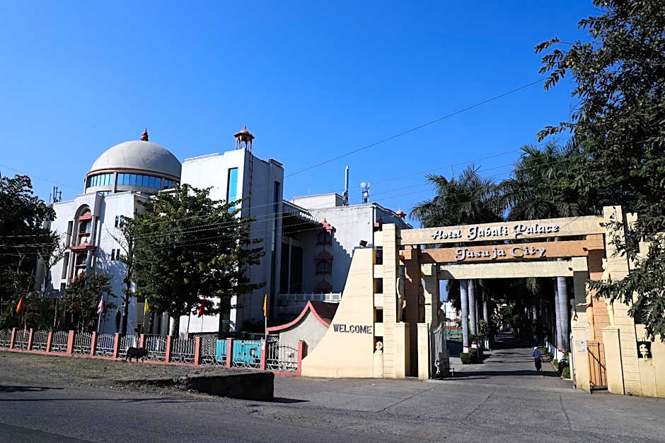 Hotel Jabali Palace