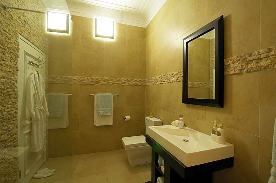 Island Way Villa