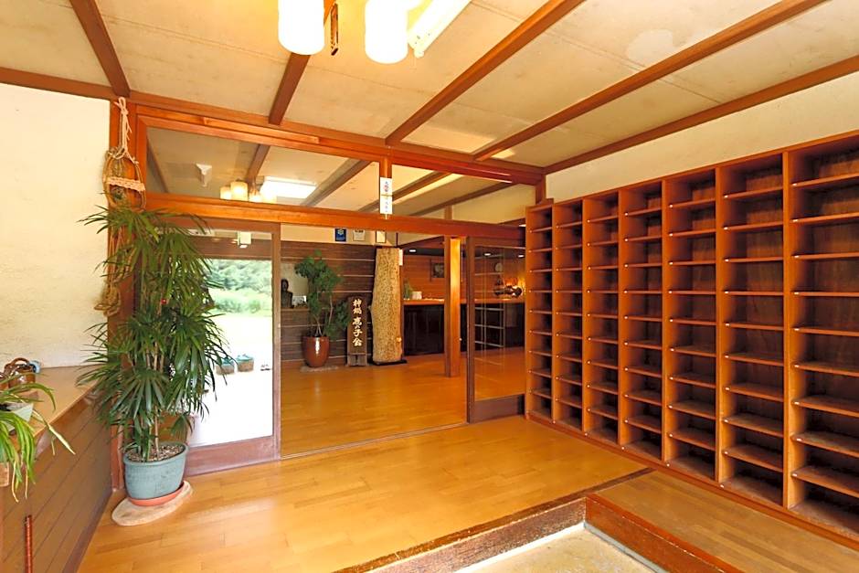 Kannabe Highland Hotel