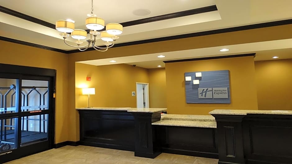 Holiday Inn Express and Suites Montgomery