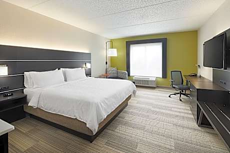 1 King Bed Standard Extra Floor Space