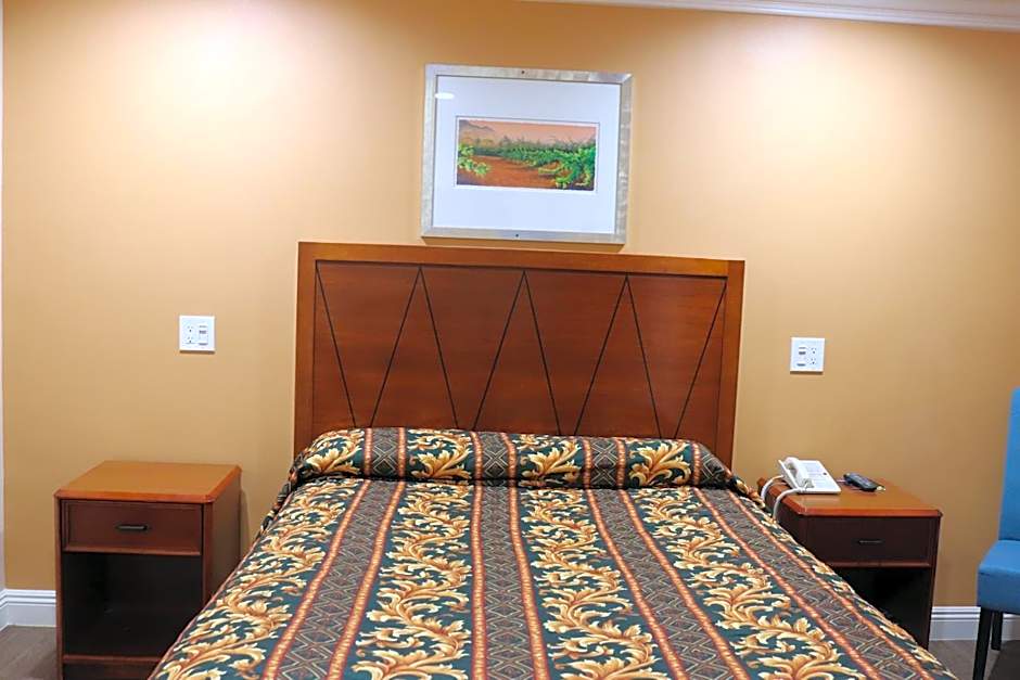 Fullerton Lodge