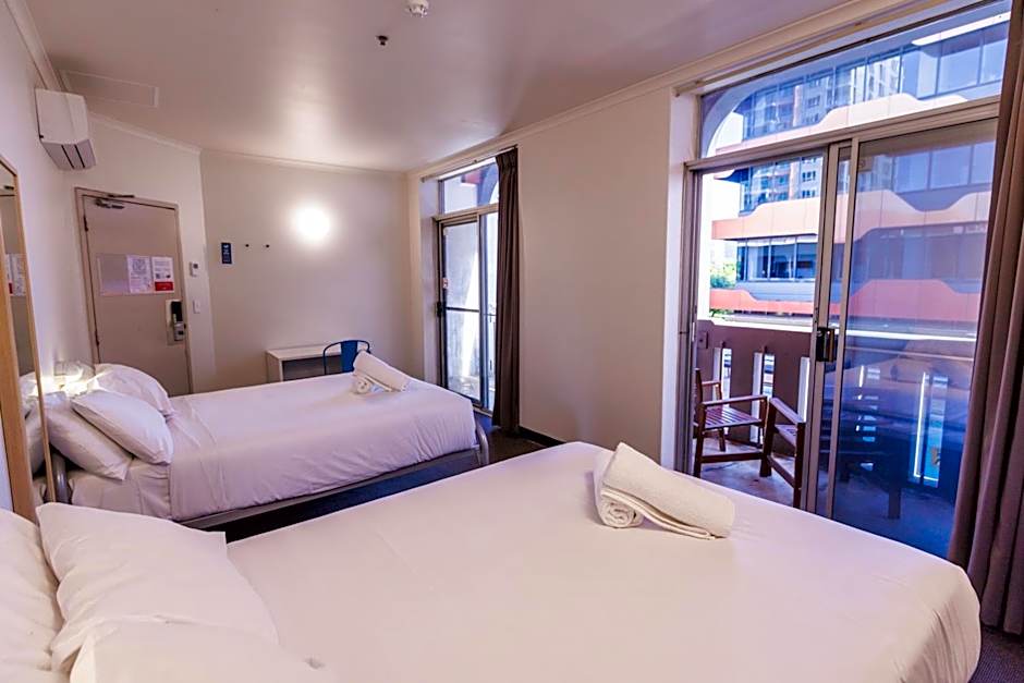 YHA Adelaide Central