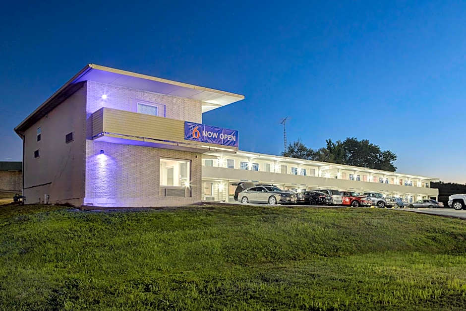 Motel 6 Bonne Terre, MO