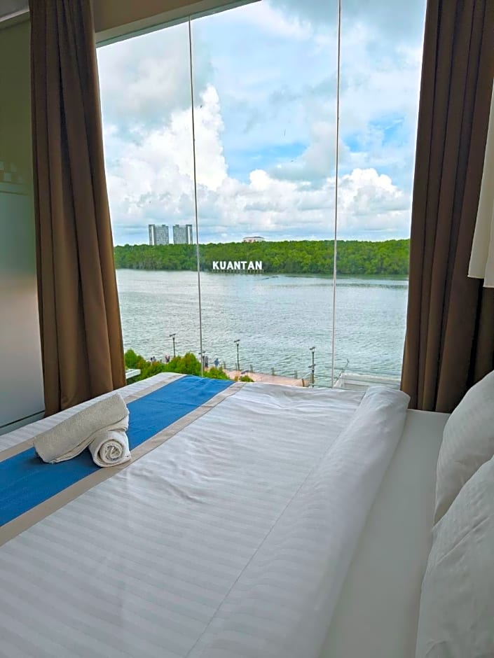 Riverbank Hotel by MRVJ BUSINESS