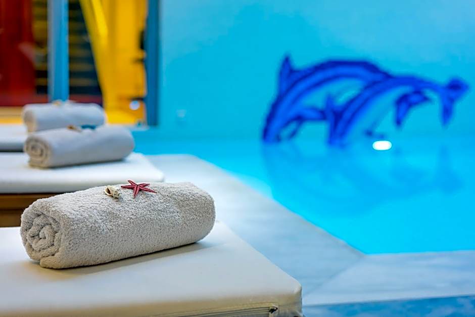 Kyma Suites Beach Hotel