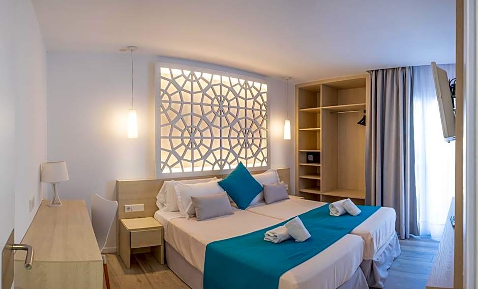 Hotel Club Calimera es Talaial