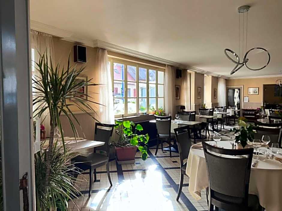Logis Hôtel du Pont Neuf
