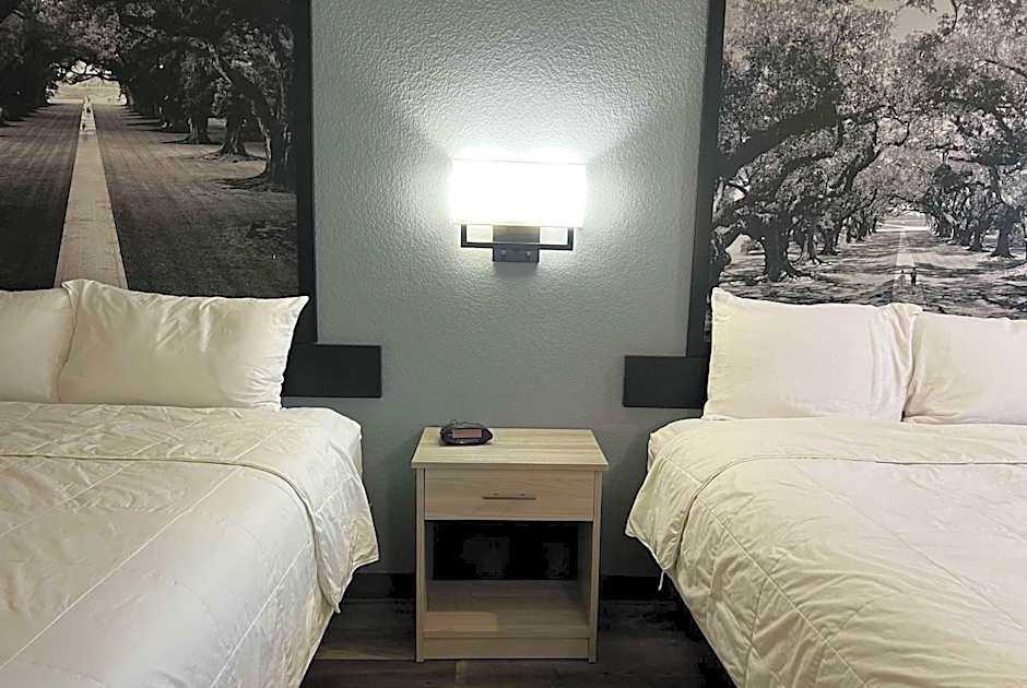 Super 8 by Wyndham Rosenberg TX