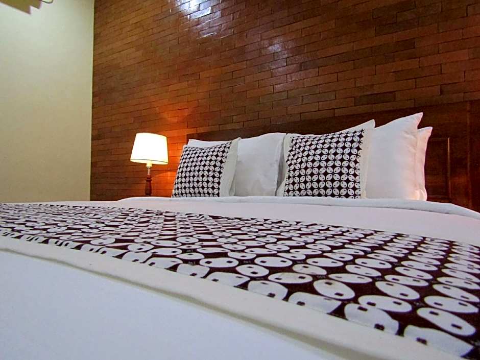 Anang Bed & Breakfast Syariah by Ndalem Beong