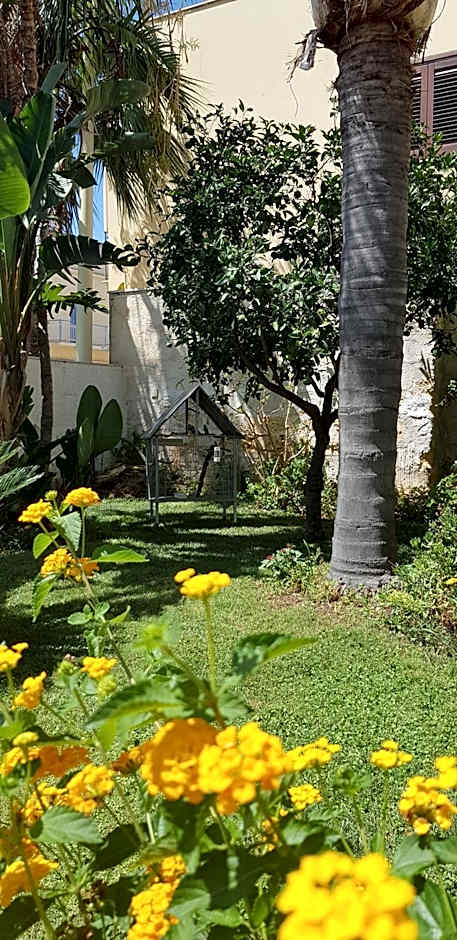 Mariposa Bed & Breakfast – San Vito Lo Capo, CA