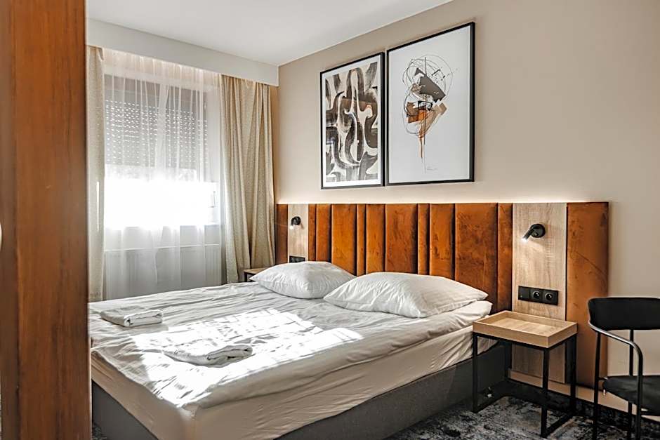 Hotel Zodiak