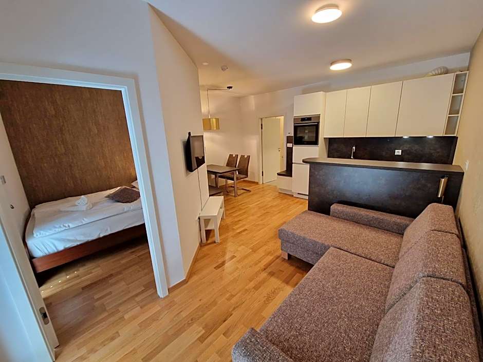 Apartments & Burgers REZIDENCA PIPANOVA