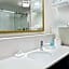 Hampton Inn By Hilton & Suites Atlanta Buckhead Place, GA