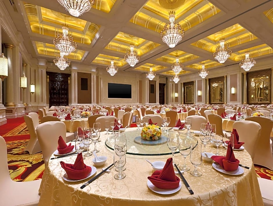 Sheraton Chongqing Hotel