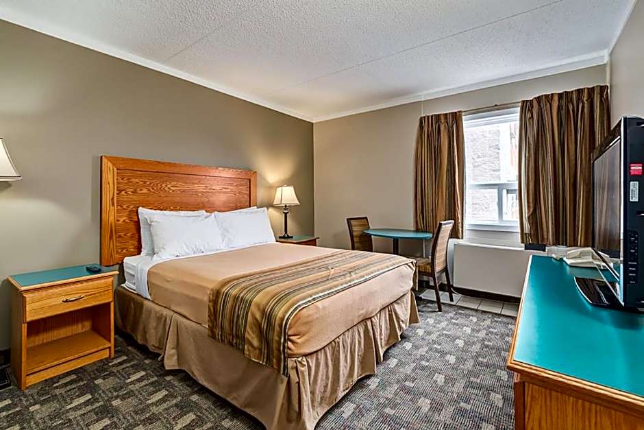 Airport Traveller's Inn