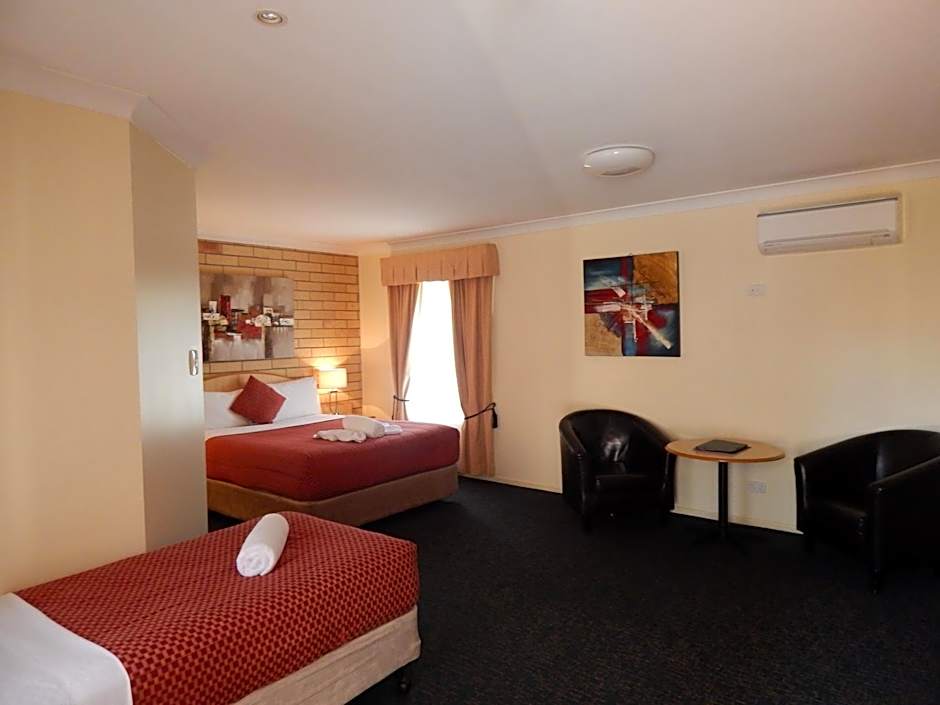 Cotswold Motor Inn