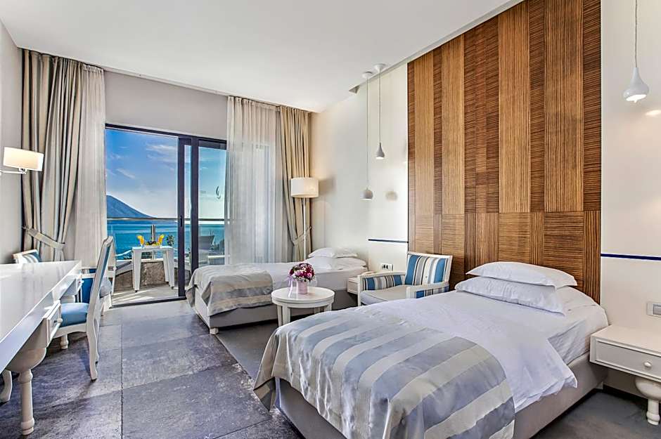 Photo 1 of 14 of 1 Double Bed or 2 Beds, Sea View, Balcony