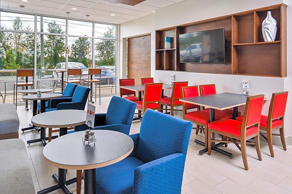 Holiday Inn Express & Suites - Siloam Springs By IHG