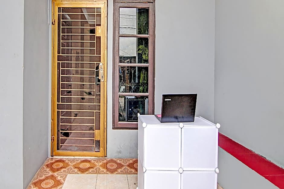 Hotel O Homestay Dinda Syariah Near Masjid Al Amin