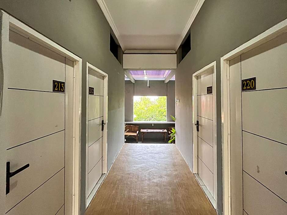 RedDoorz Syariah near Exit Tol Nganjuk