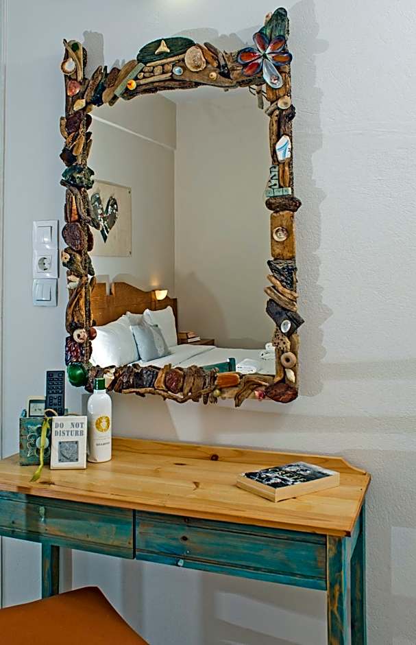 Arodamos Studios & Apts