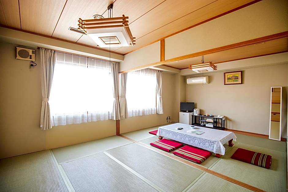 Photo 1 of 2 of Japanese Style, Nonsmoking