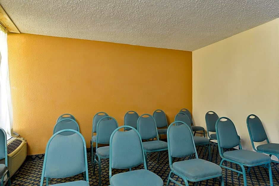 Motel 6-Gainesville, FL