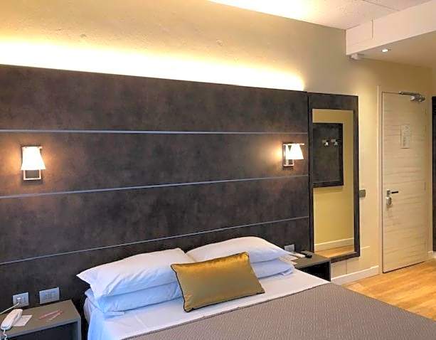 Hotel La Nuova Rotaia