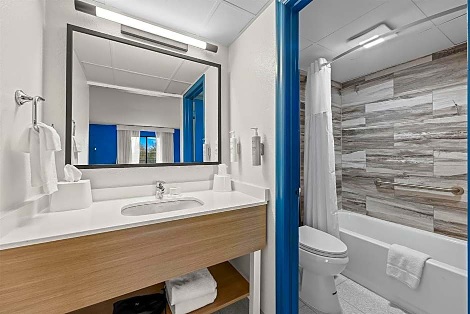 Spark by Hilton Kodak