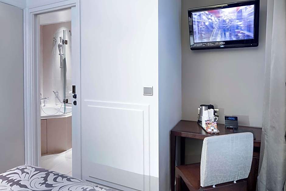 Hôtel Paris Louvre Opéra