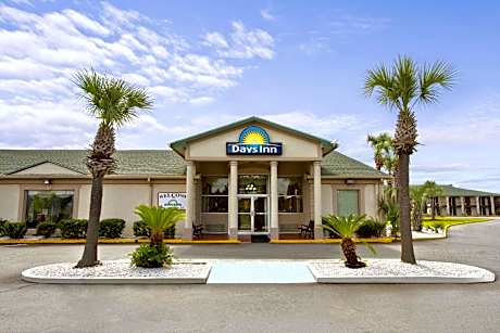 Days Inn by Wyndham Hardeeville/ I-95 State Line