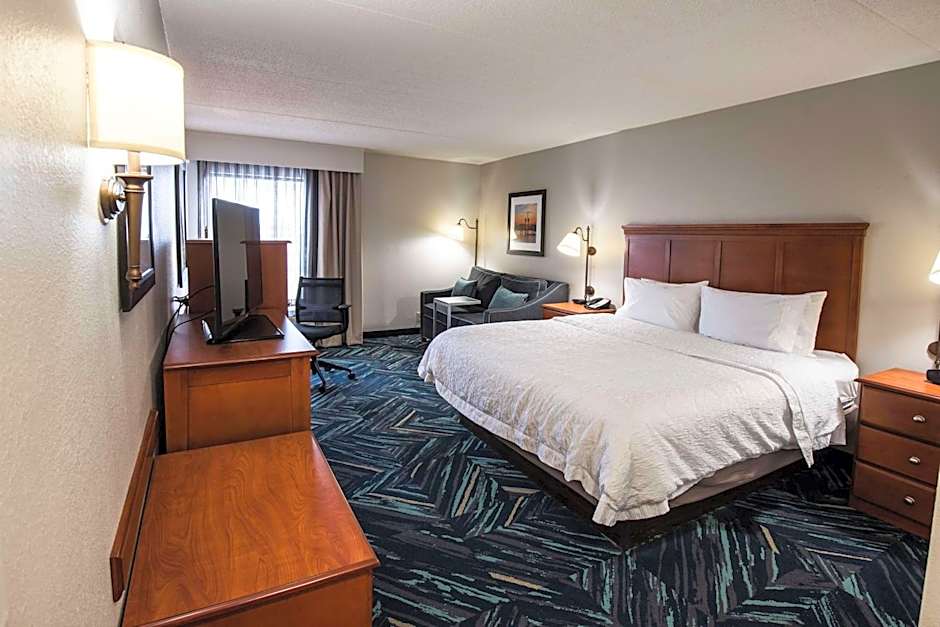 Hampton Inn By Hilton Louisville North/Clarksville