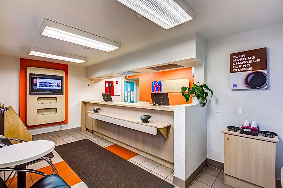 Motel 6-Wheat Ridge, CO - West - Denver North