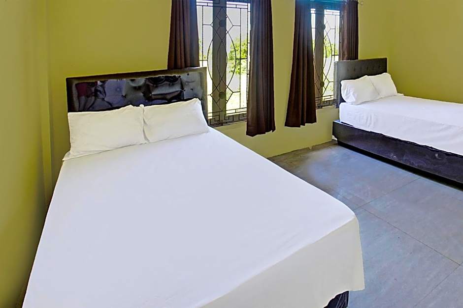 OYO 91739 Ayu Bypass MansionNearBundaran Gerung