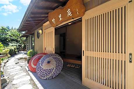 Deluxe Japanese-Style Villa